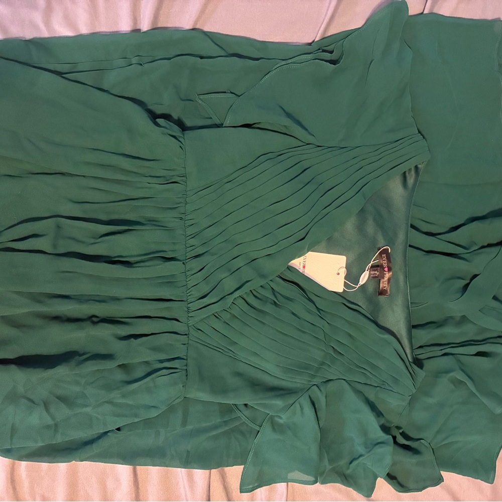 Ever Pretty NWT Leora Dress in Dark Green